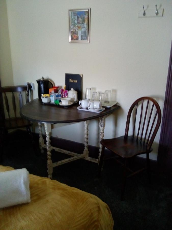 The Kings Arms Inn Stratton  Εξωτερικό φωτογραφία