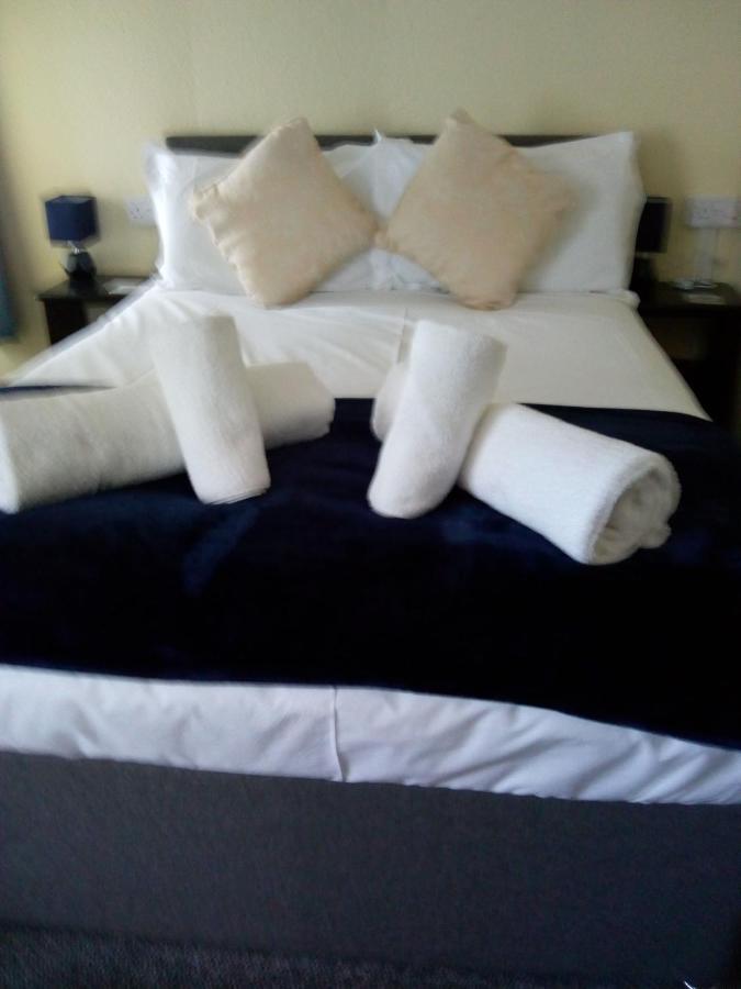The Kings Arms Inn Stratton  Εξωτερικό φωτογραφία